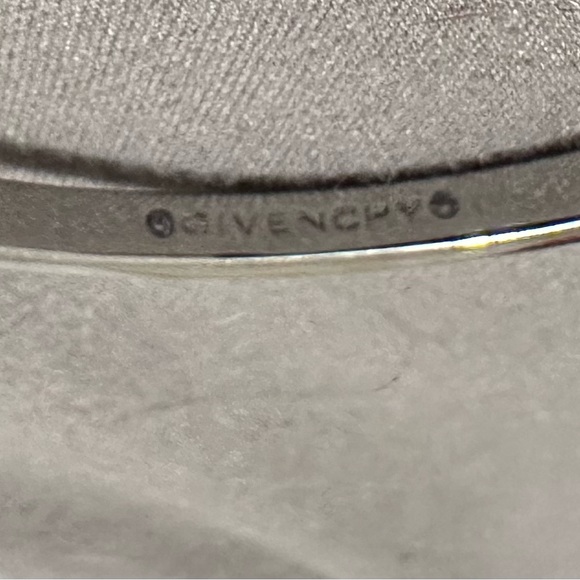 NWT Givenchy bangle bracelet - Picture 13 of 13